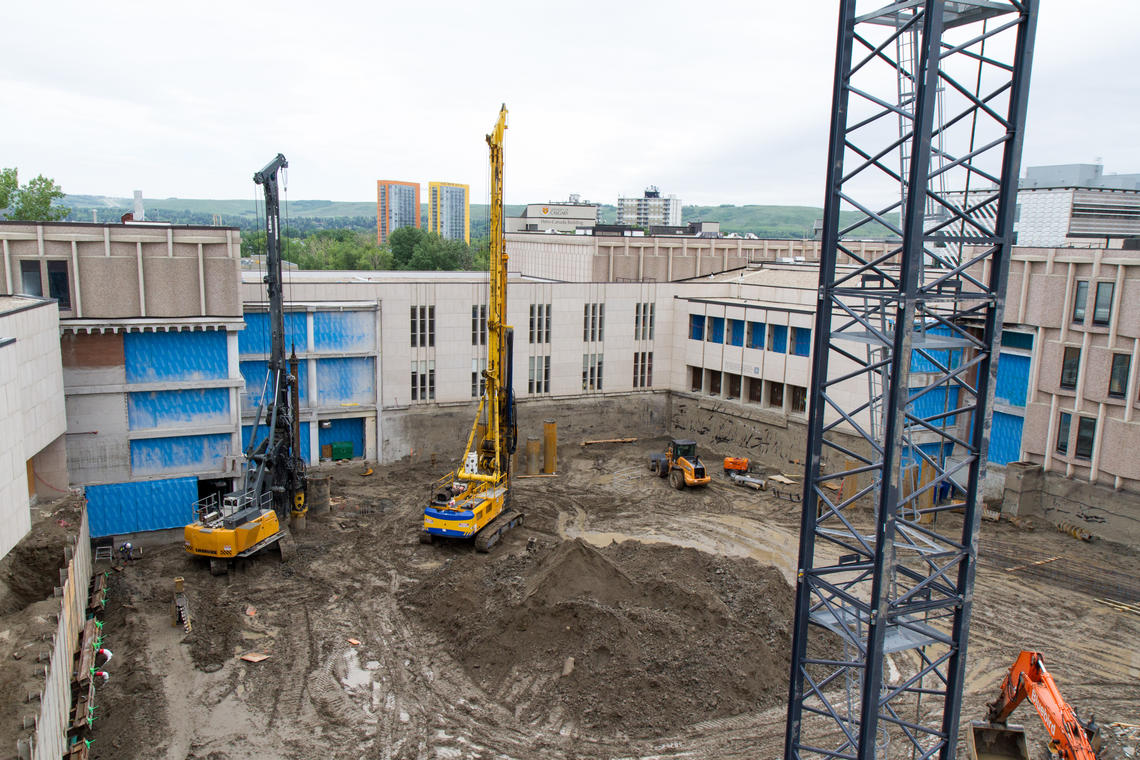 In 2014, the most recent expansion and renovation of the Schulich School of Engineering complex in progress.