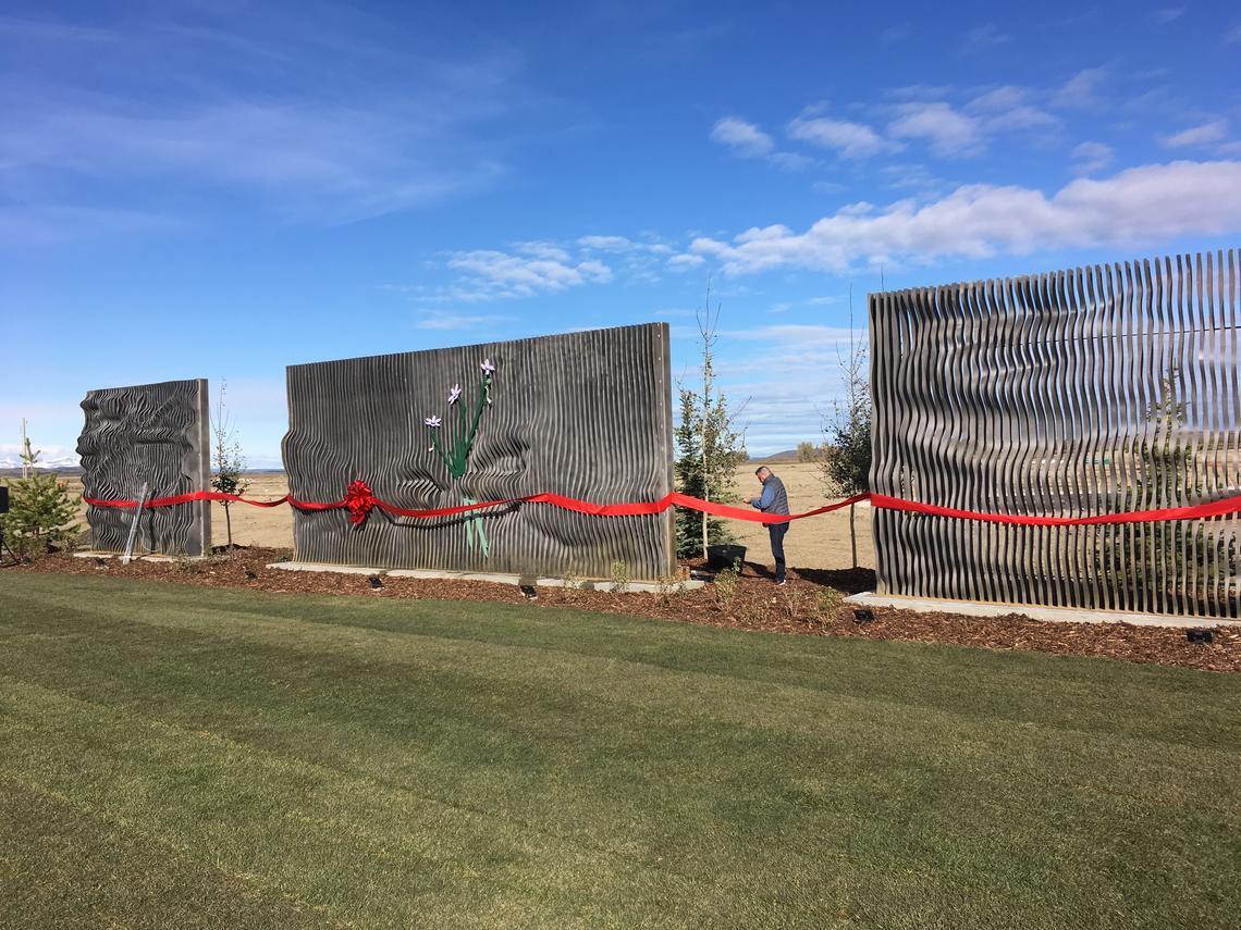 Unveiling of the triptych design 