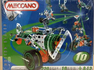 6 Chances to win a MECCANO set