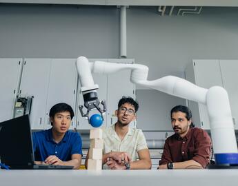 Mechanical engineering students